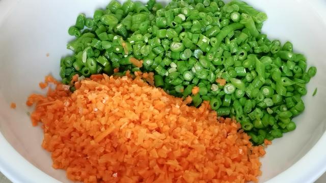 豇豆肉馅饺子怎么调馅好吃,豇豆虾米肉馅饺子