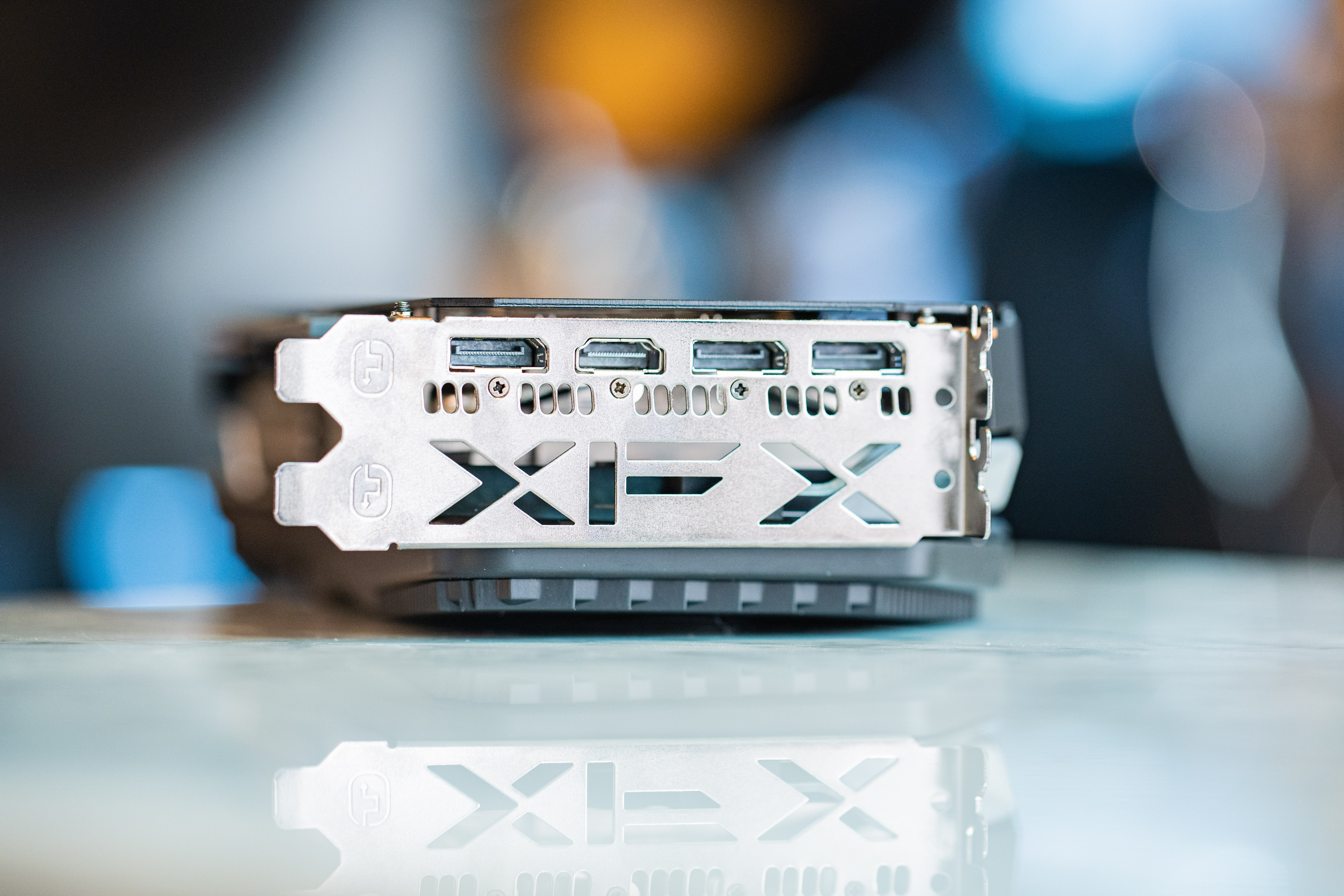 讯景rx5700战狼版相当于什么显卡,讯景rx580黑狼版相当于什么显卡