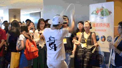 海底捞餐饮品类足够优势,海底捞火锅团餐全国通用