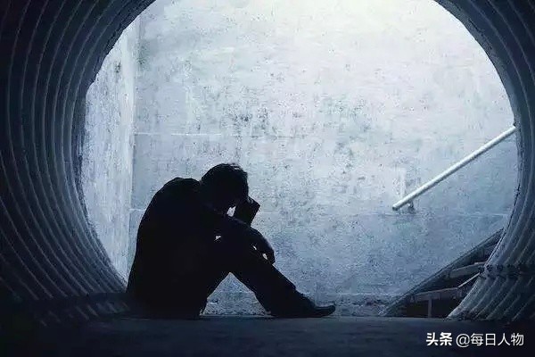 走饭离世后，人工智能正在注视她的微博并阻止更多自杀的发生