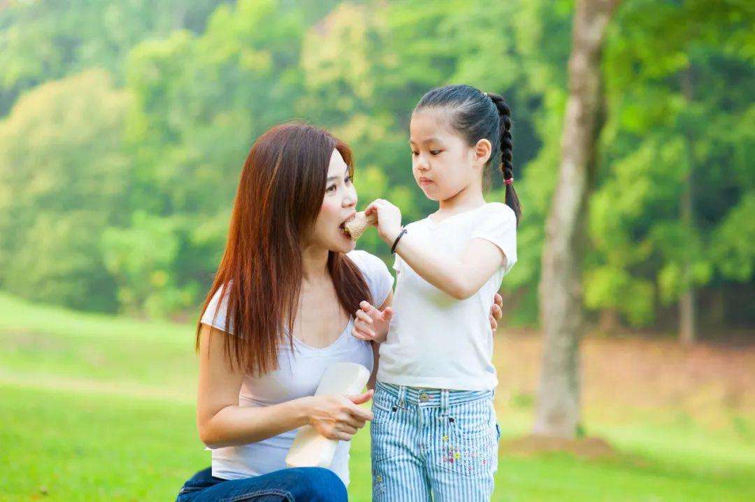 孩子6岁重复啰嗦怎么改正,孩子说话家长怎么纠正