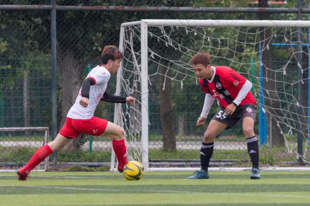 福州米兰：天不生罗森内里，足球万古如长夜