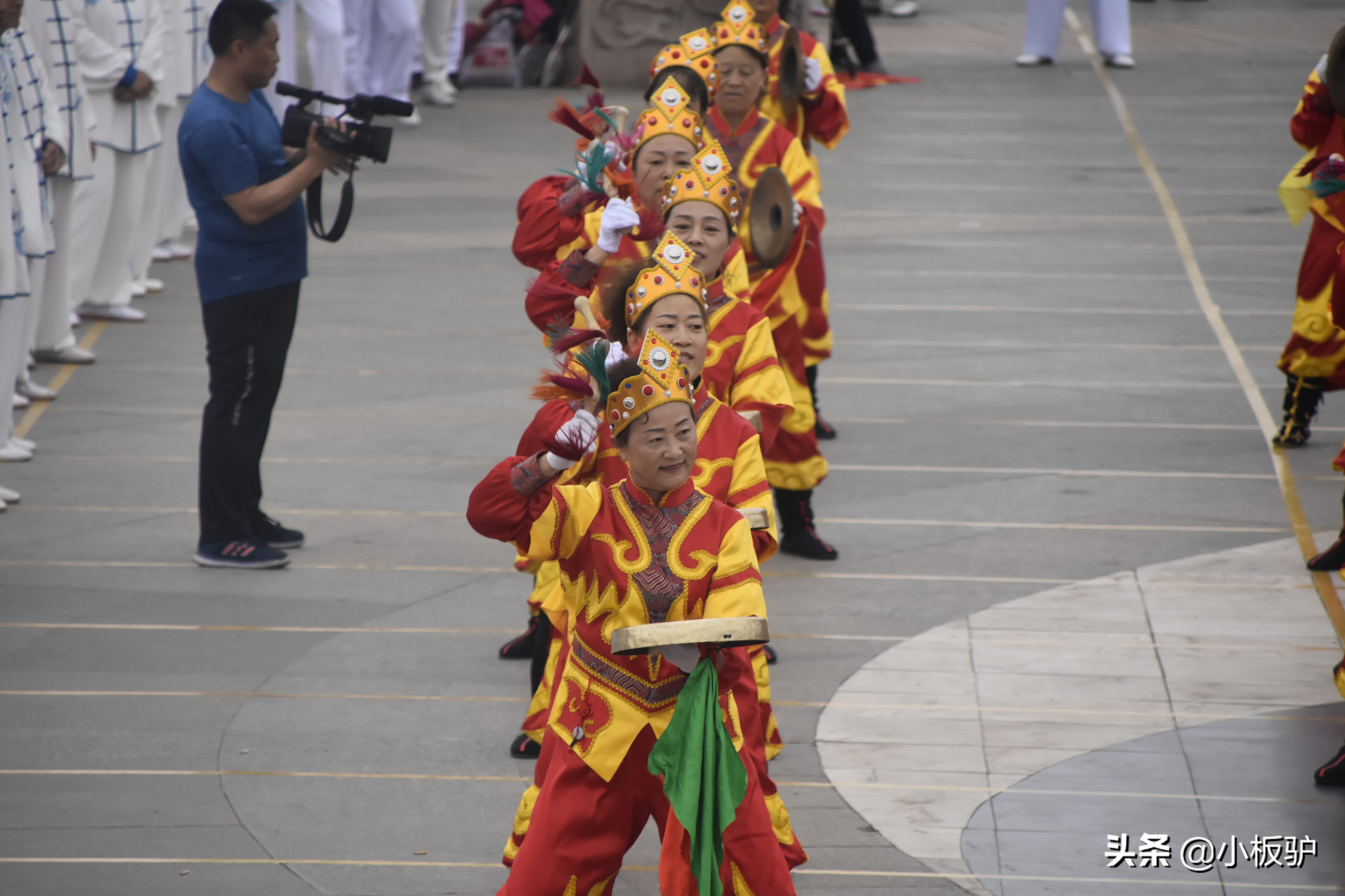 激情锣鼓表演,秧歌威风锣鼓表演完整版