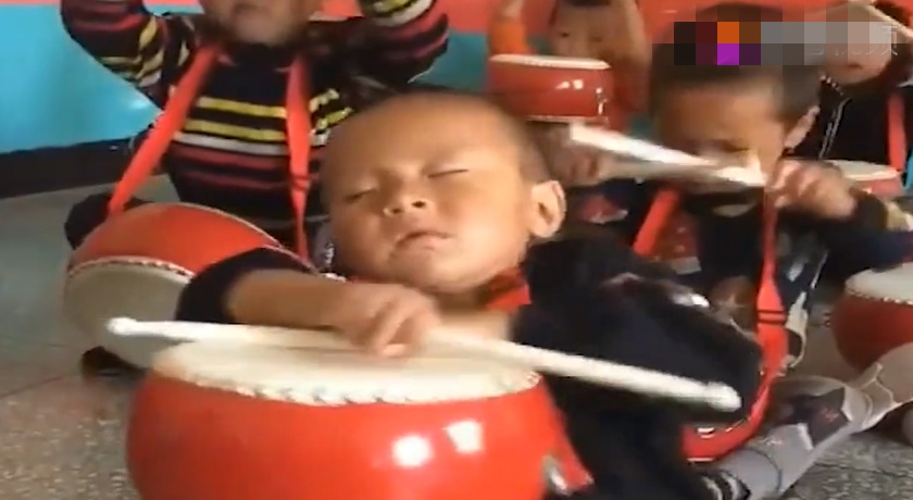 中学生睡眠不足上课打瞌睡怎么办,孩子睡眠不够上课打瞌睡