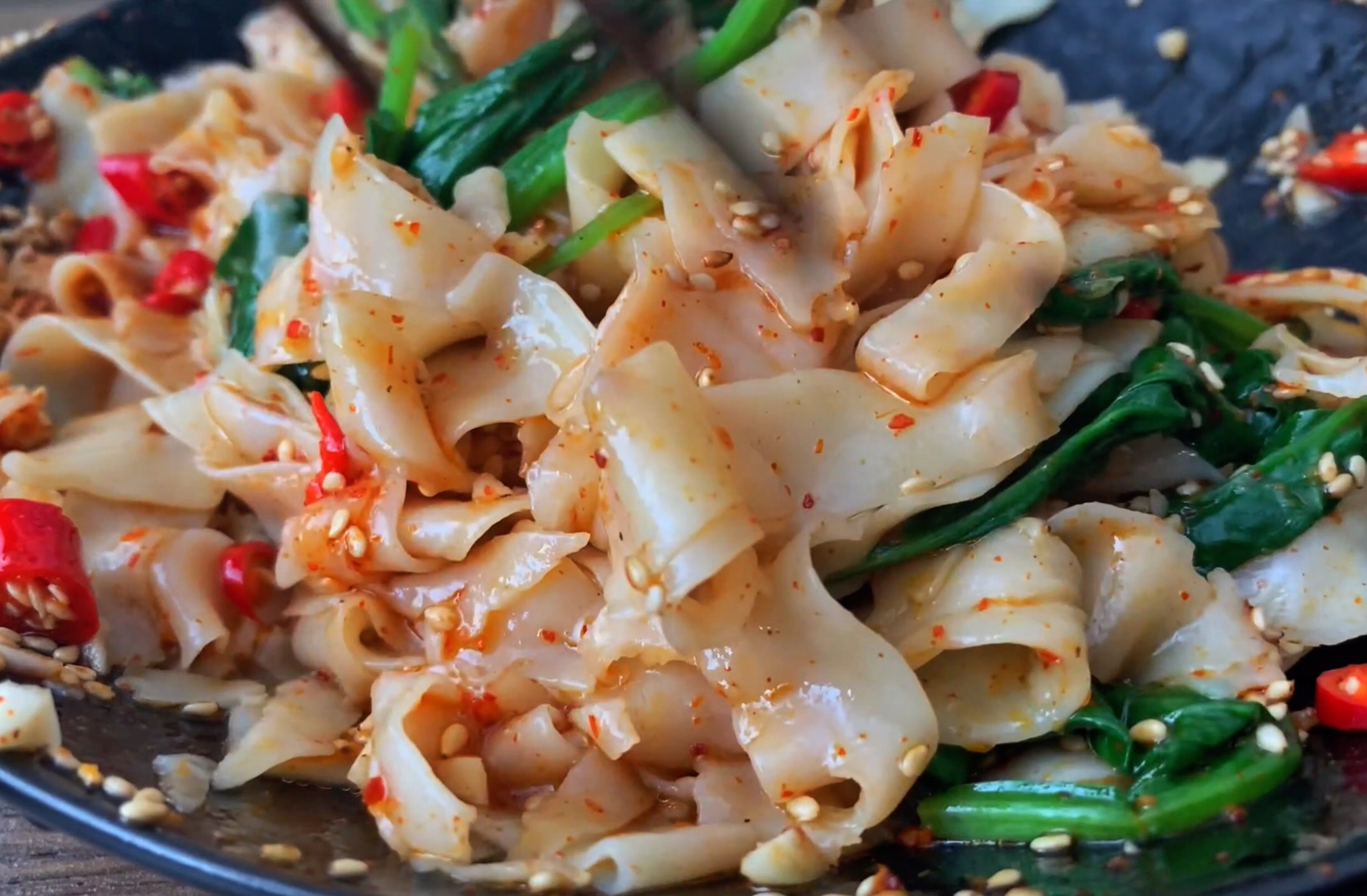 饺子皮吃不完该怎么处理,饺子皮吃不完怎么做好吃