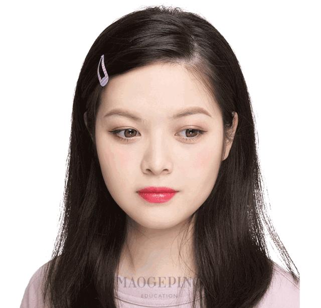 圆脸女生怎样化妆才能显得好看,圆脸怎么化妆显脸小淡妆