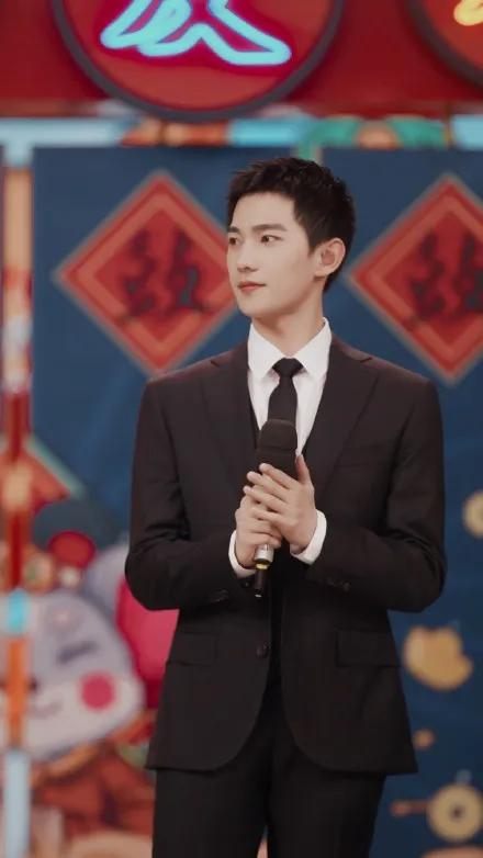 杨洋帅而不自知时期,颜霸肖战杨洋陈晓