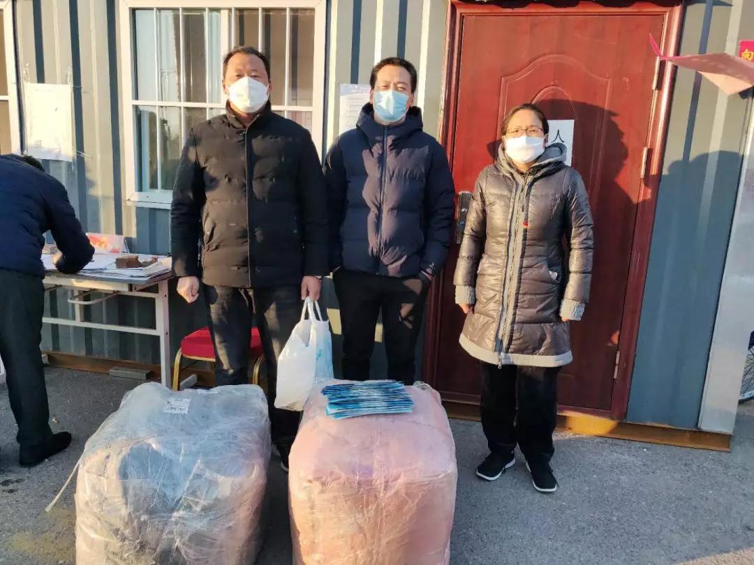 众志成城抗击疫情爱心捐赠暖人心,同舟共济抗疫情爱心捐助暖人心