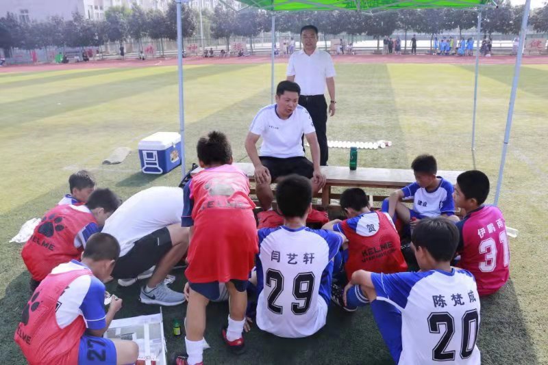 「点赞」许昌建设路小学男子队荣获“省长杯”校园足球联赛季军