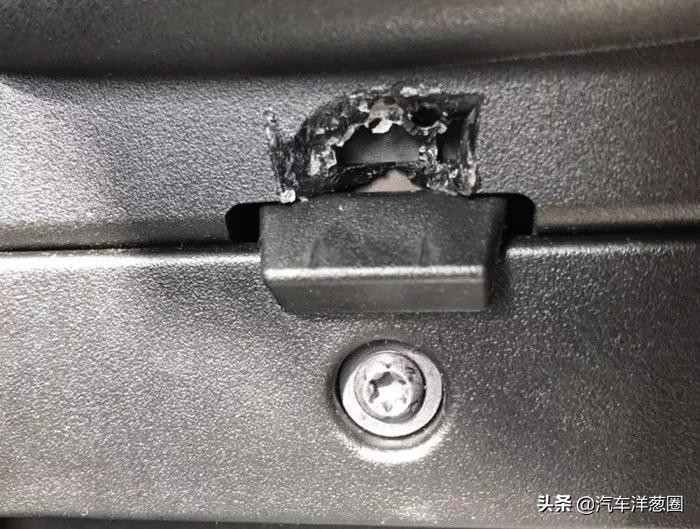 汽车大灯不亮换led灯,汽车卤素大灯不聚光怎么办