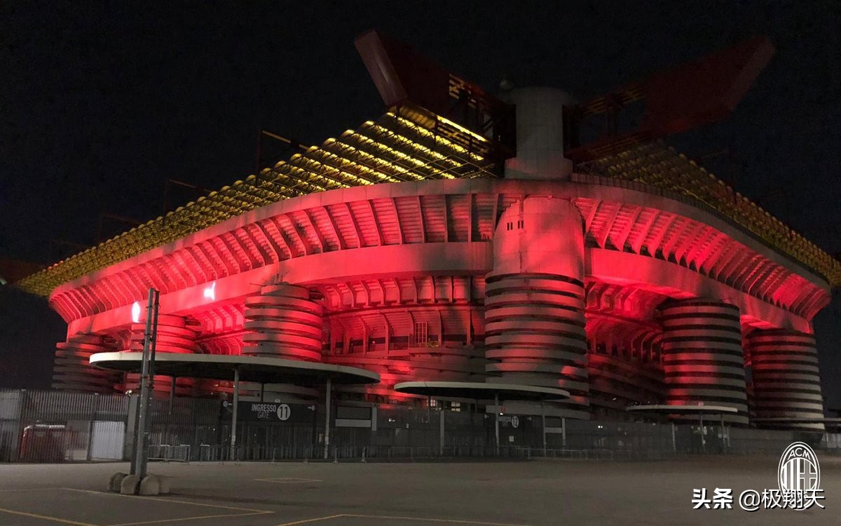 米兰开场9分钟0-2落后萨索洛,米兰德比震撼场面加图索