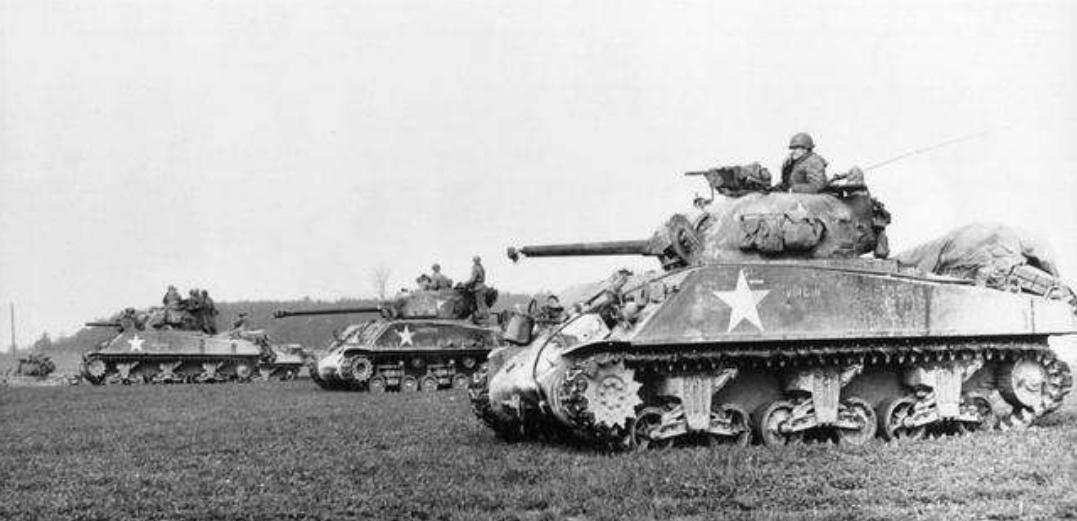 m4谢尔曼主战坦克vs日本坦克,坦克m4谢尔曼