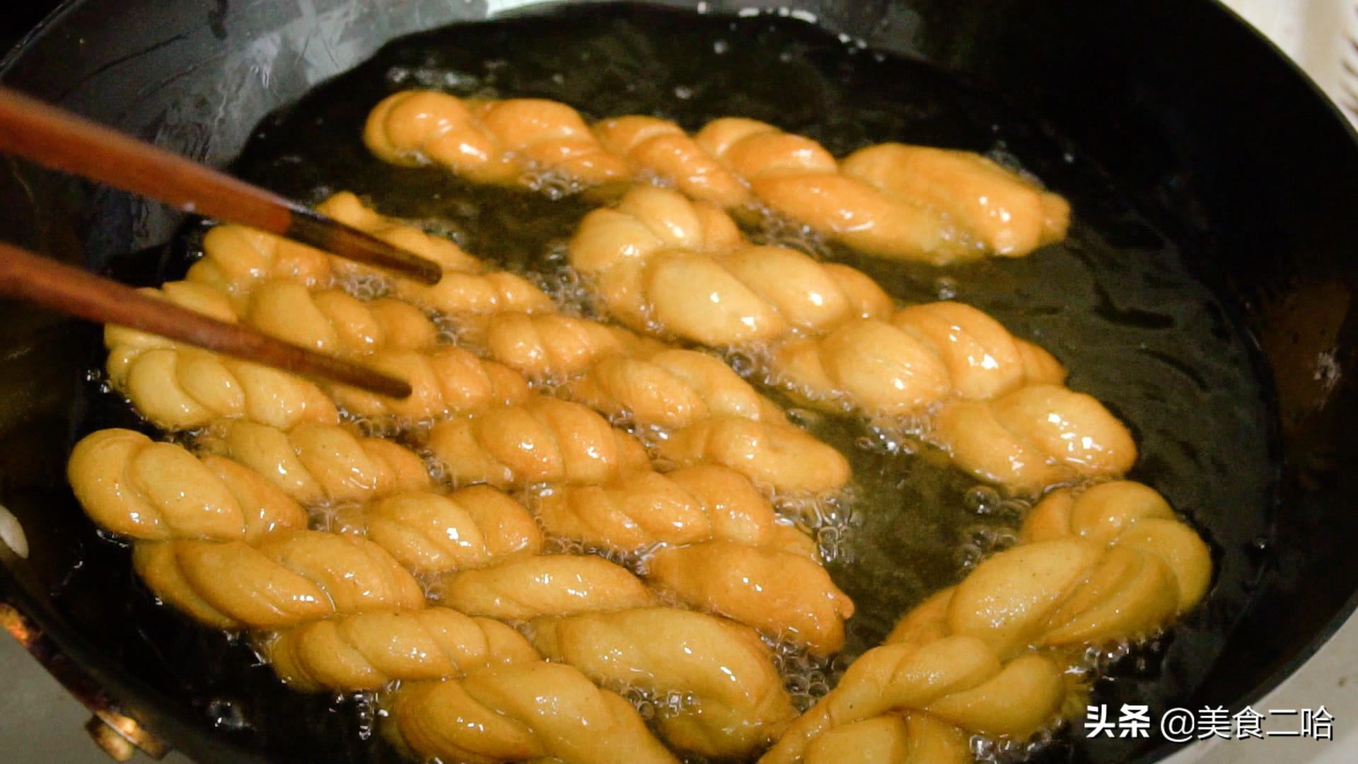 1碗面粉1个鸡蛋的做法,1碗面粉3个鸡蛋简单做出小零食