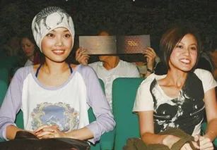 乐坛小天后完整视频,香港小天后邓紫棋成名曲