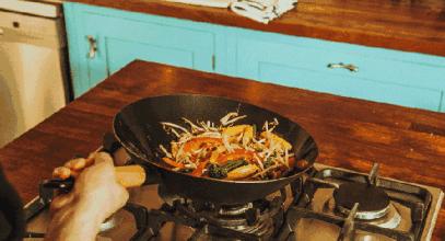 宅家厨艺大爆发,疫情宅家厨艺秀视频