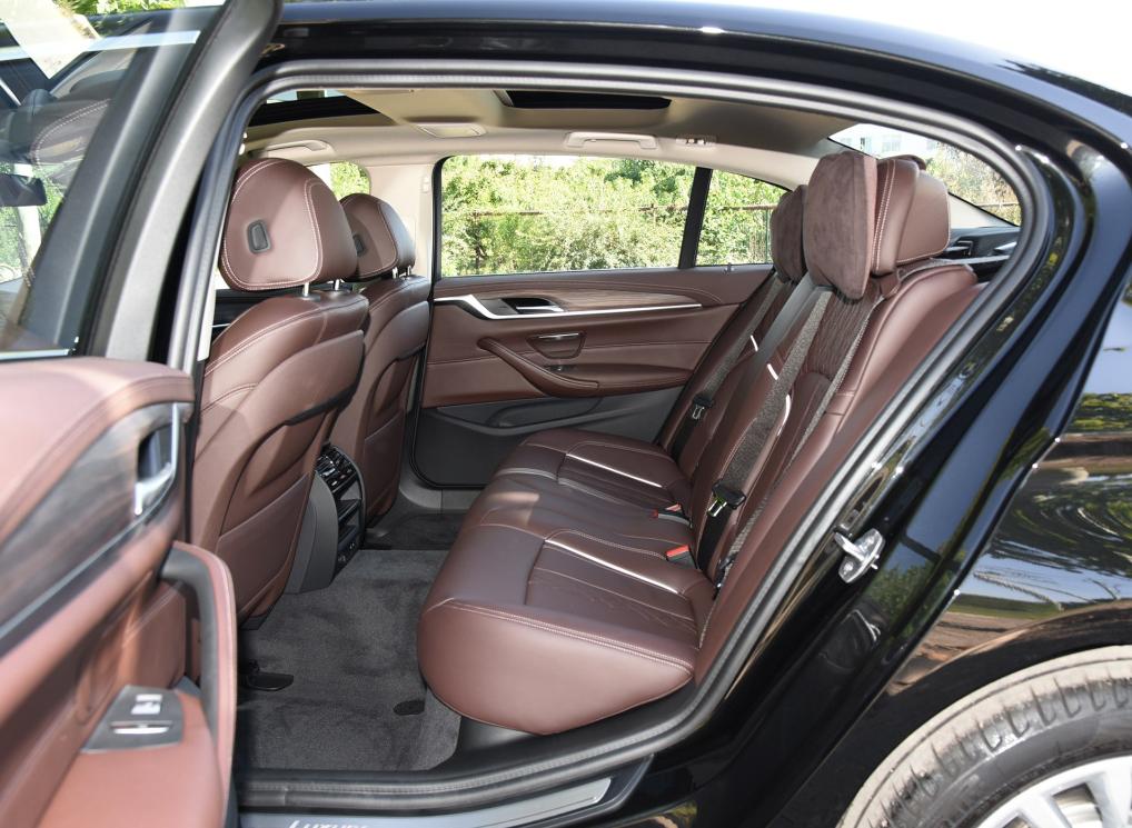 宝马5系近年全部车型,这一代宝马5系值得买吗