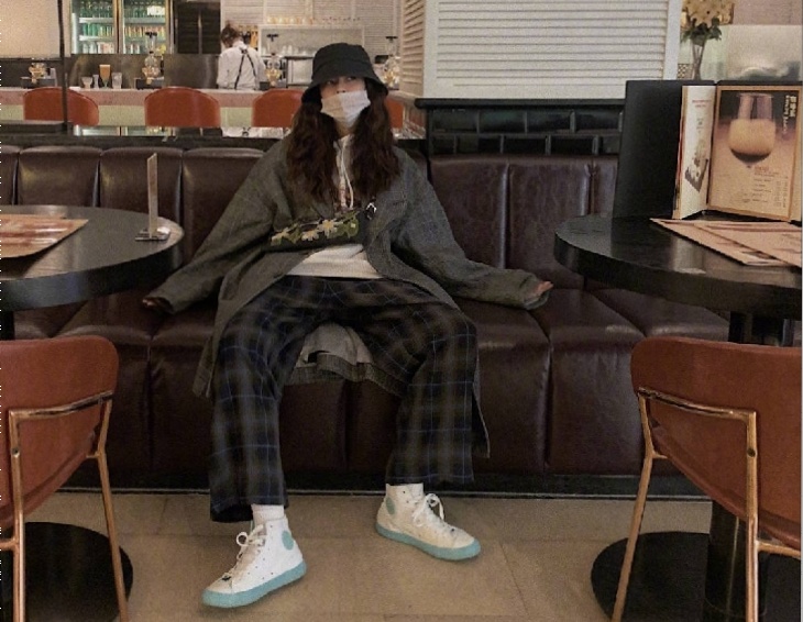 宋妍霏个性造型随性而动,宋妍霏的颜值还是挺高的