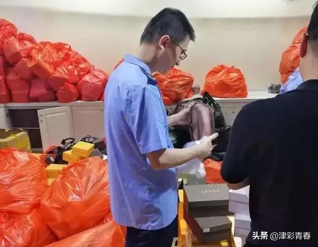 650%暴利！奢侈品代购造假黑幕上热搜，你还敢买？