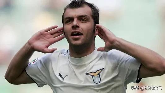 “他是国家队的领袖，也像是这个国家的领袖”—潘德夫