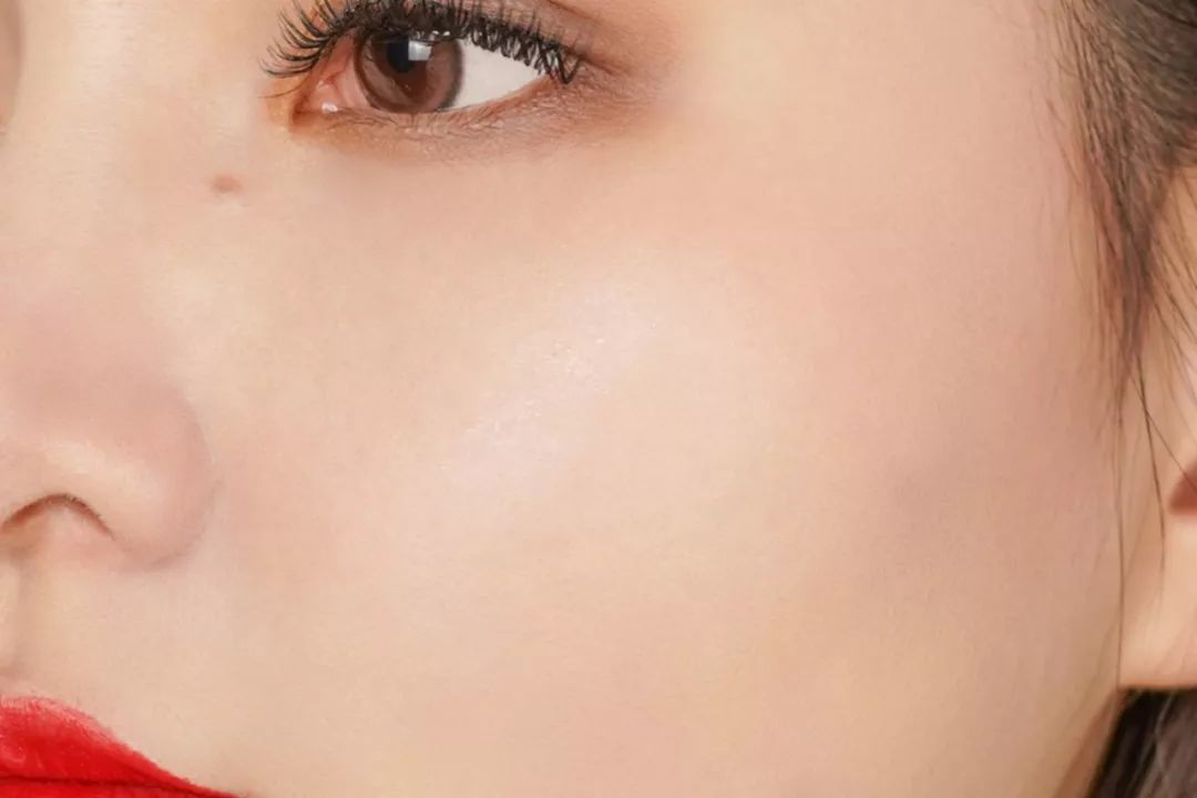 香奈儿真实身材,香奈儿真皮女包