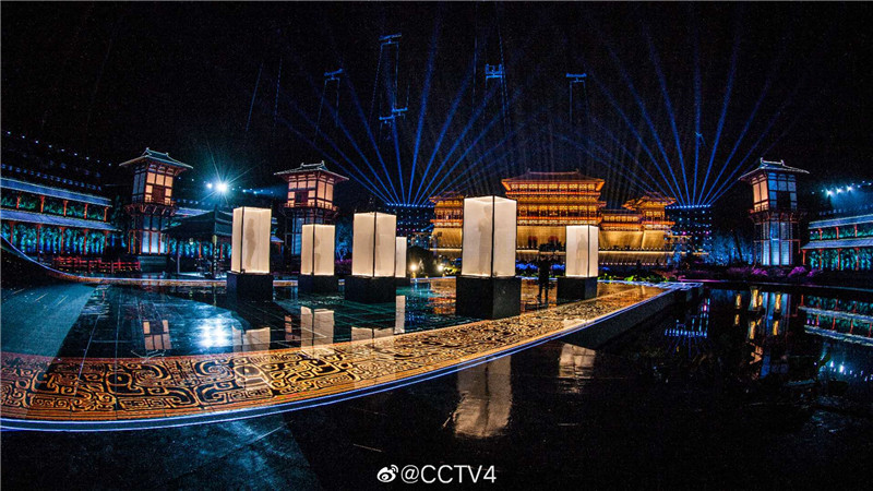 「组图」唯美!央视秋晚舞美设计与千年古都交相辉映