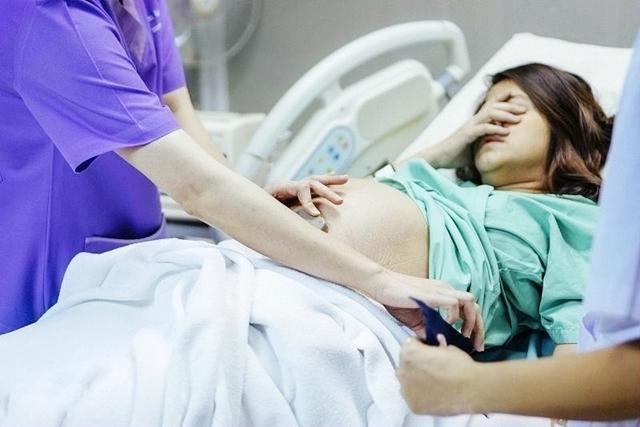 孕妈宫口十指有多大,这三类孕妈不容易长妊娠纹