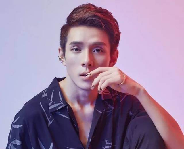 李佳琦怒怼粉丝完整版,李佳琦怒怼粉丝直播录屏