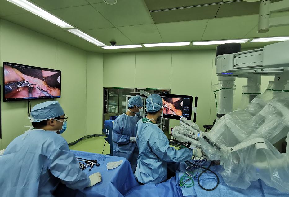 第四代达芬奇手术机器人优势,第四台达芬奇手术机器人