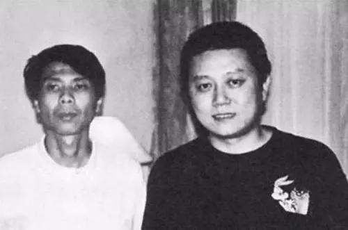 王朔白岩松骨子里的做作,王朔评白岩松骨子里的做作