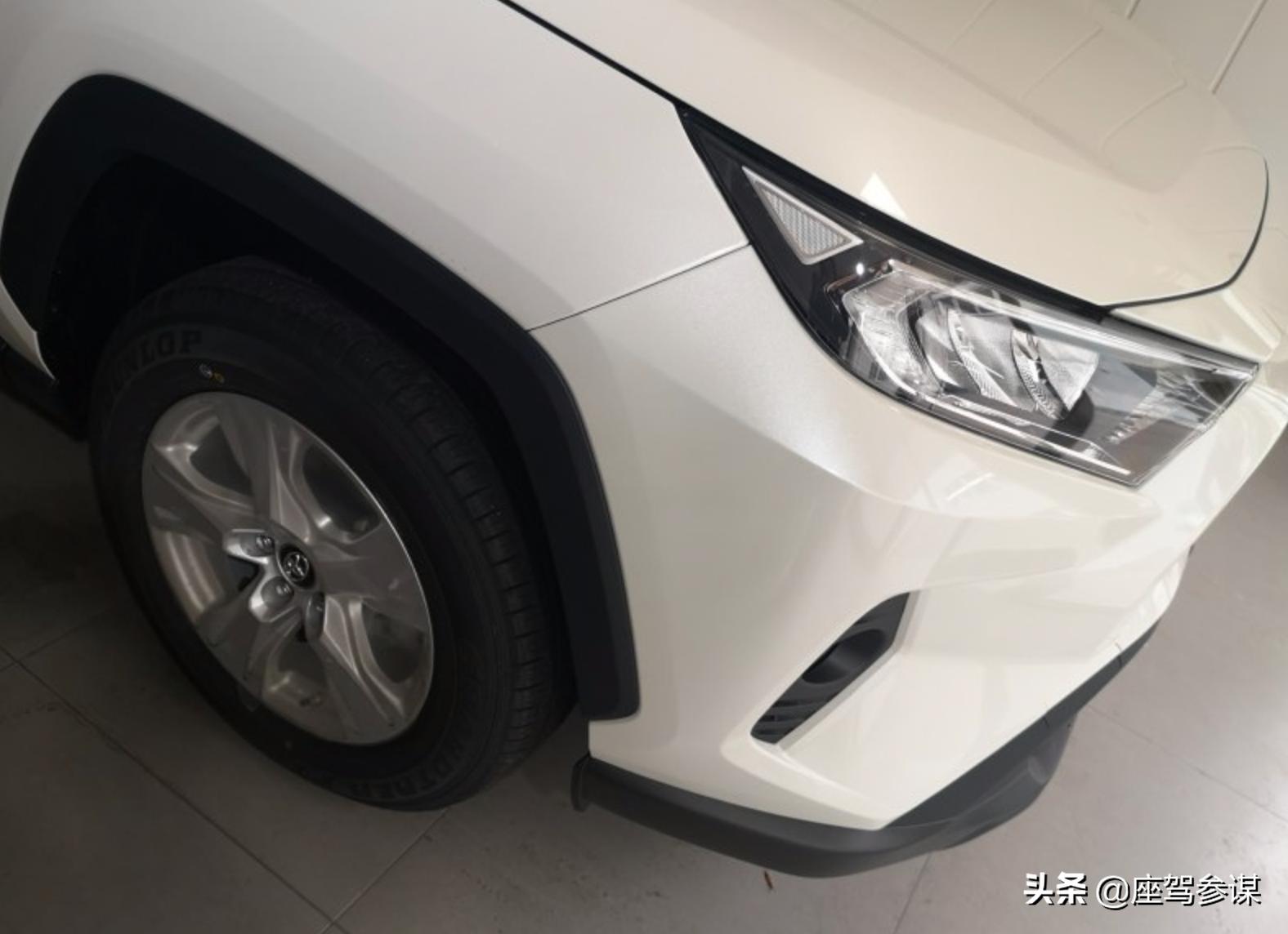 丰田rav4为什么是小型普通客车,丰田rav4为什么卖不过crv