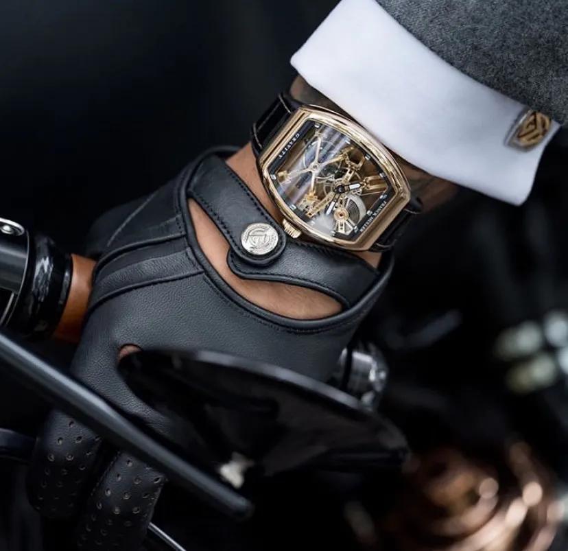 法穆兰v45和绿水鬼哪个档次高,金表绿水鬼手表多少钱