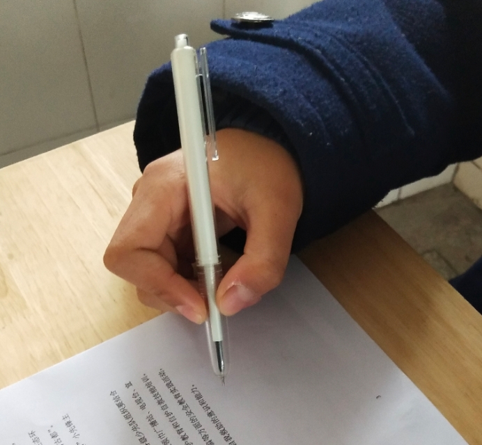 可怜的小手,冬天可怜的小手