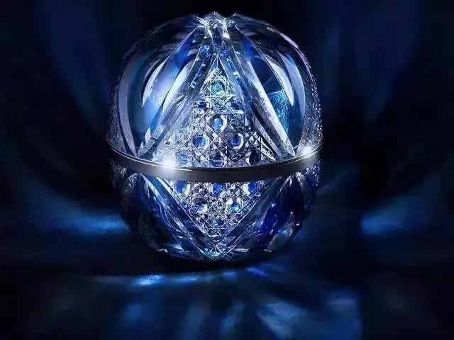 一支口红35万!一瓶面霜78万!瞬间觉得自己的化妆品一点都不贵!