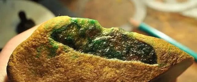 原来老缅都有三招祖传“看石绝学”，难怪我们切不涨！