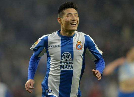 武磊上演鬼魅式跑位，武吹堂大集合，而这两条点评绝对可以给满分