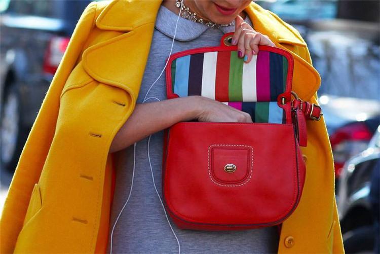 想要潮流包？有色才够feel