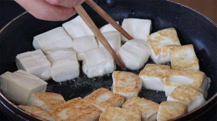 瘦肉炒豆腐简单做法,如何做好吃又简单的猪肉炒豆腐