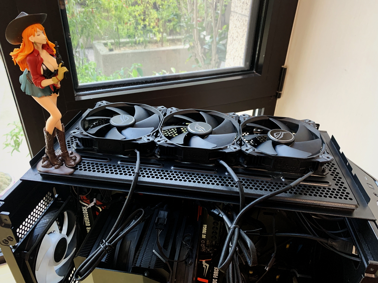 rogxf120风扇评测,内心强大外表朴素