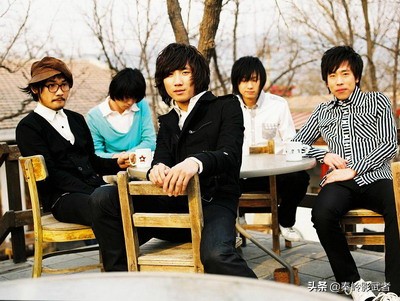 一个以爱哭被人熟知的乐队，继《乐夏》之后，居然又登上《歌手》