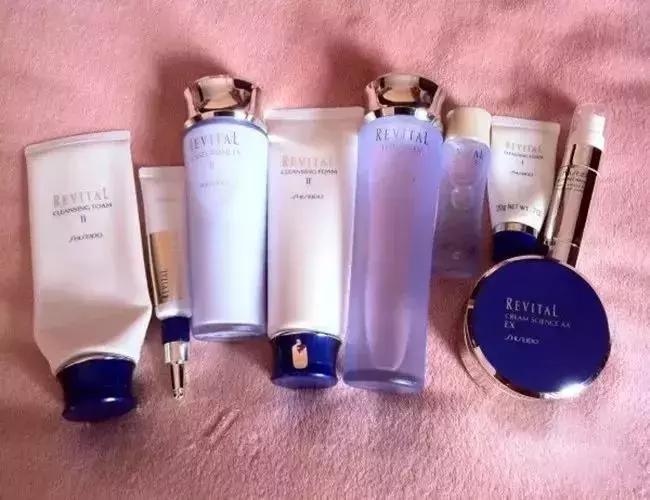 悦薇小熨斗眼霜药妆版使用方法,超级好用的一款小熨斗眼霜