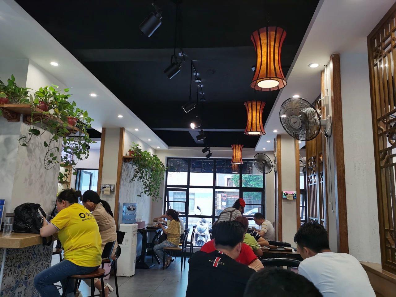 十年老店怎么经营,开一家小碗菜要准备什么