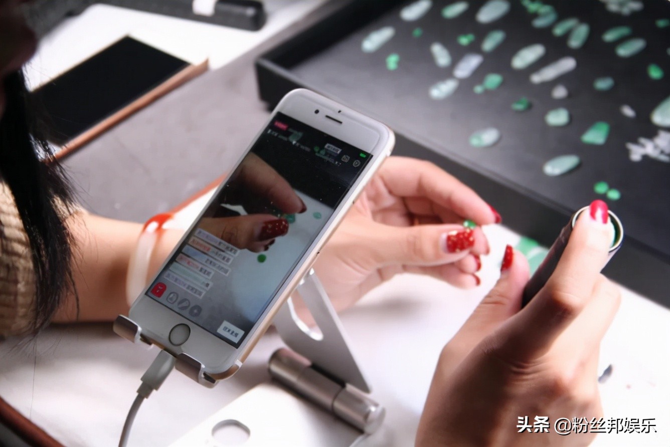 辛巴进军翡翠行业,辛巴谈翡翠