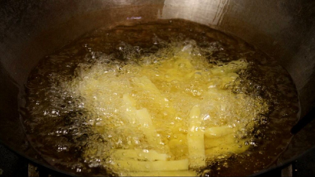 为什么自己炸的薯条软趴趴,为啥你炸的薯条软趴趴