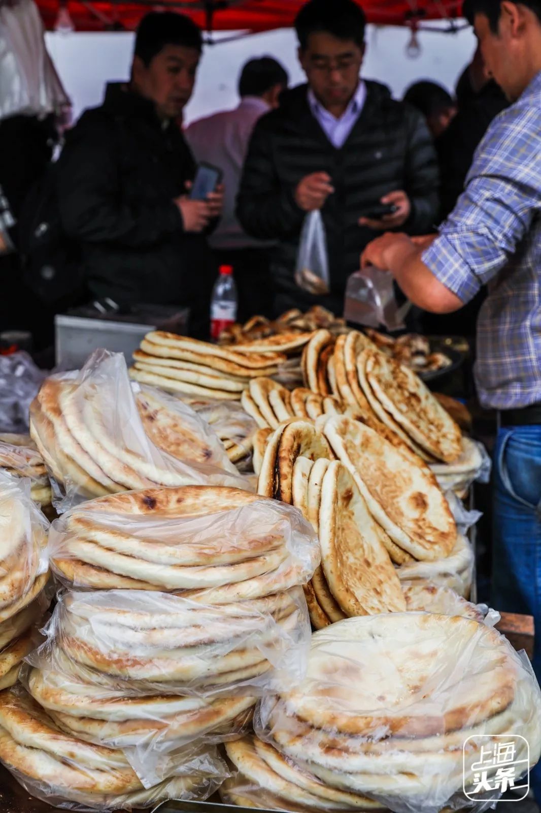 结棍！浦东版的“小*疆新**”美食一条街，让全上海人都羡慕