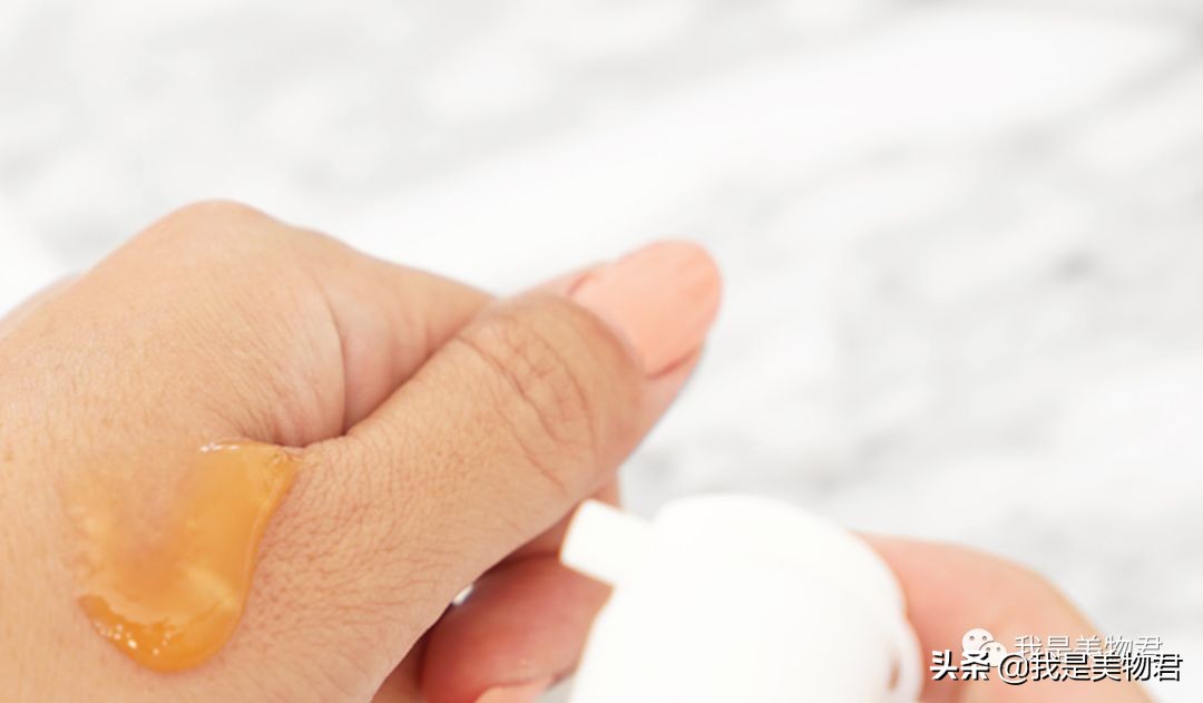 胸口毛孔粗大是什么原因,皮肤粗糙暗沉毛孔粗大什么原因