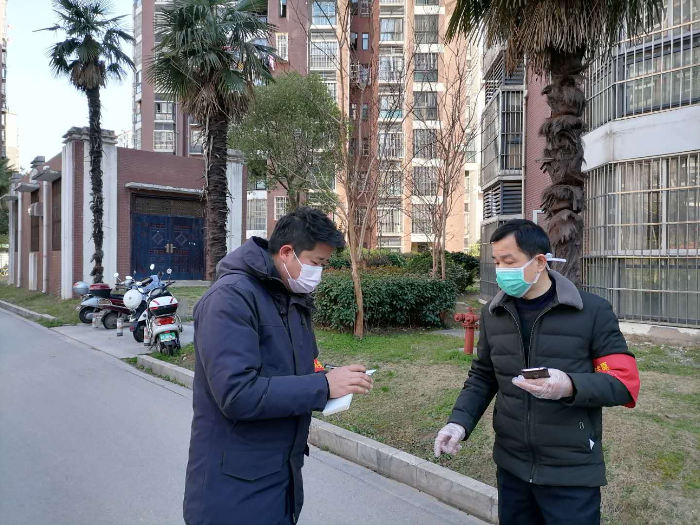 奉献只为守护你,奉献平安