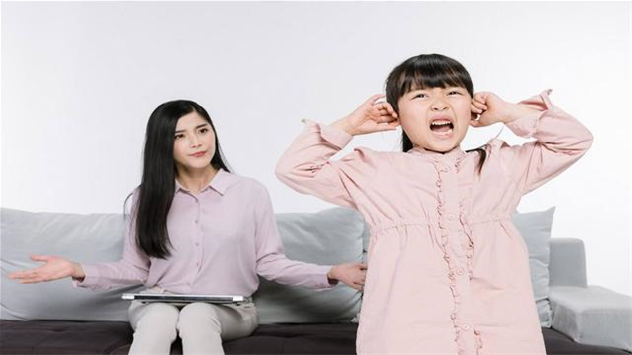 孩子脾气很倔让老师怎么引导,孩子倔脾气怎么才能治好