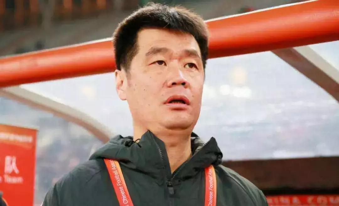 董路评足坛最佳阵容,董路评论2019年中超冠军