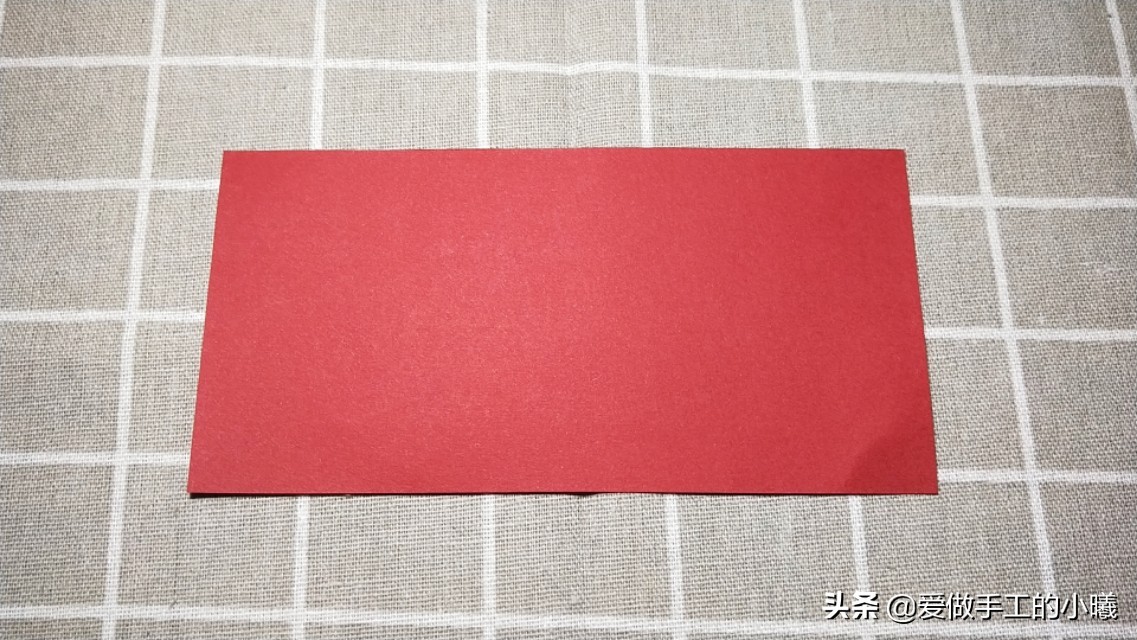 爱心书签用一个正方形纸怎么折,怎样用很小的白纸做一个爱心书签