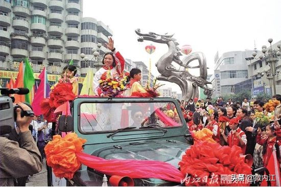 看了这些昔日内江的老照片,岁月痕迹的照片